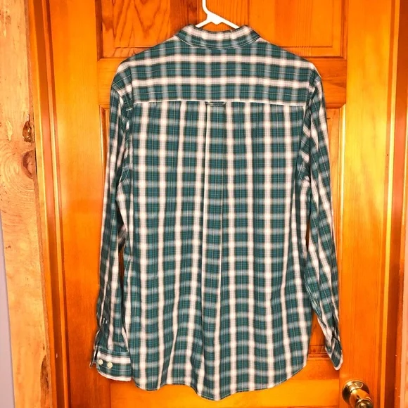 Easy care Saddlebred green/ white plaid button down size MEDIUM cotton/polyester - Picture 6 of 7